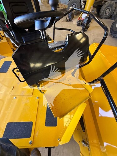 2025 SAKAI SW884 RO616F