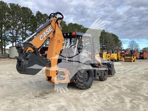 2025 CASE 580SN LB243F