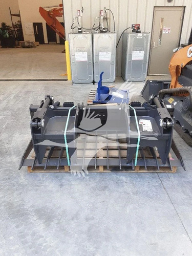 2023 Bucket CASE AA113C